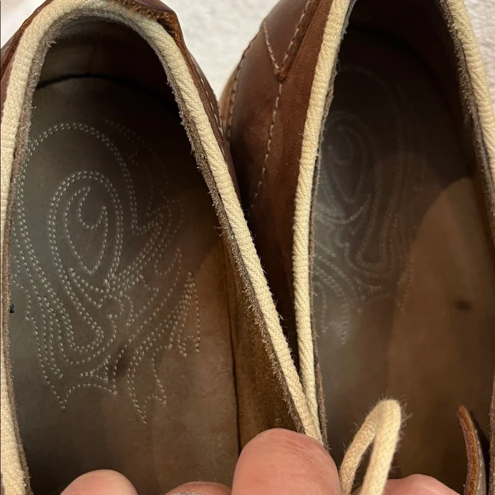 OluKai Men's Dark Brown Leather Honolulu Lace Chukka Boots with Tan Laces